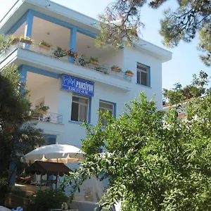 Mavi Pension Konukevi Ayvalı